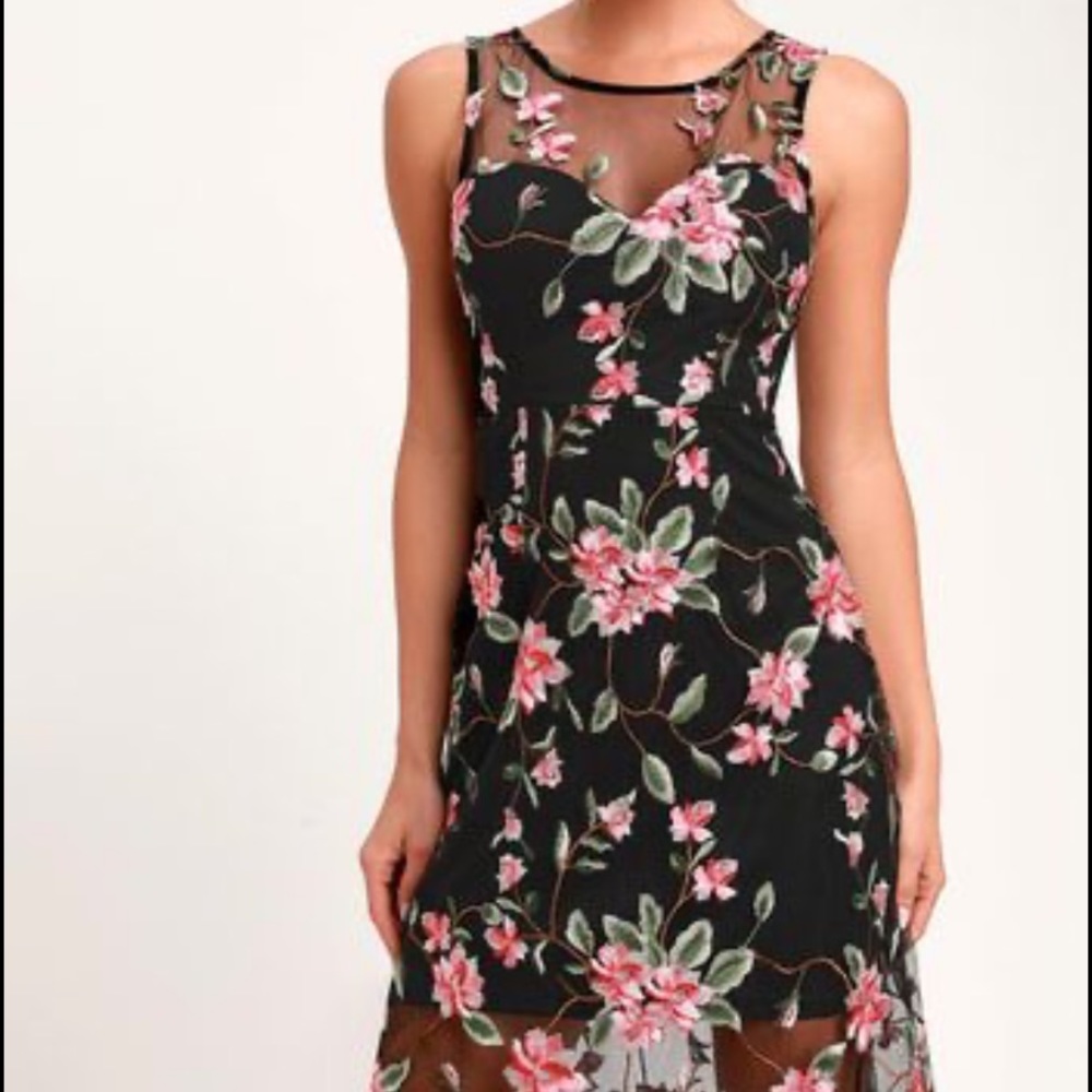 Lulu’s Headliner Embroidered Sleeveless Midi Dress